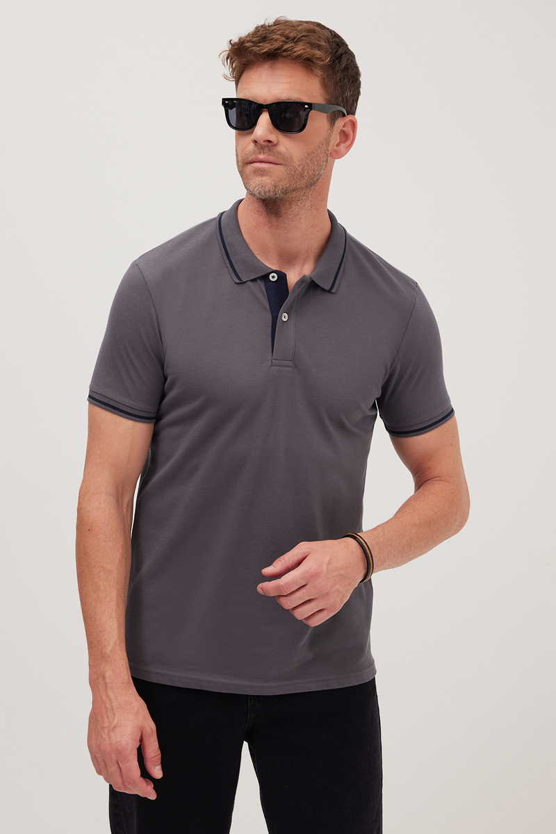 Slim Fit T-Shirt Slim Fit T-Shirt