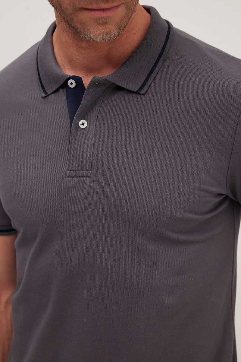 Slim Fit T-Shirt Slim Fit T-Shirt