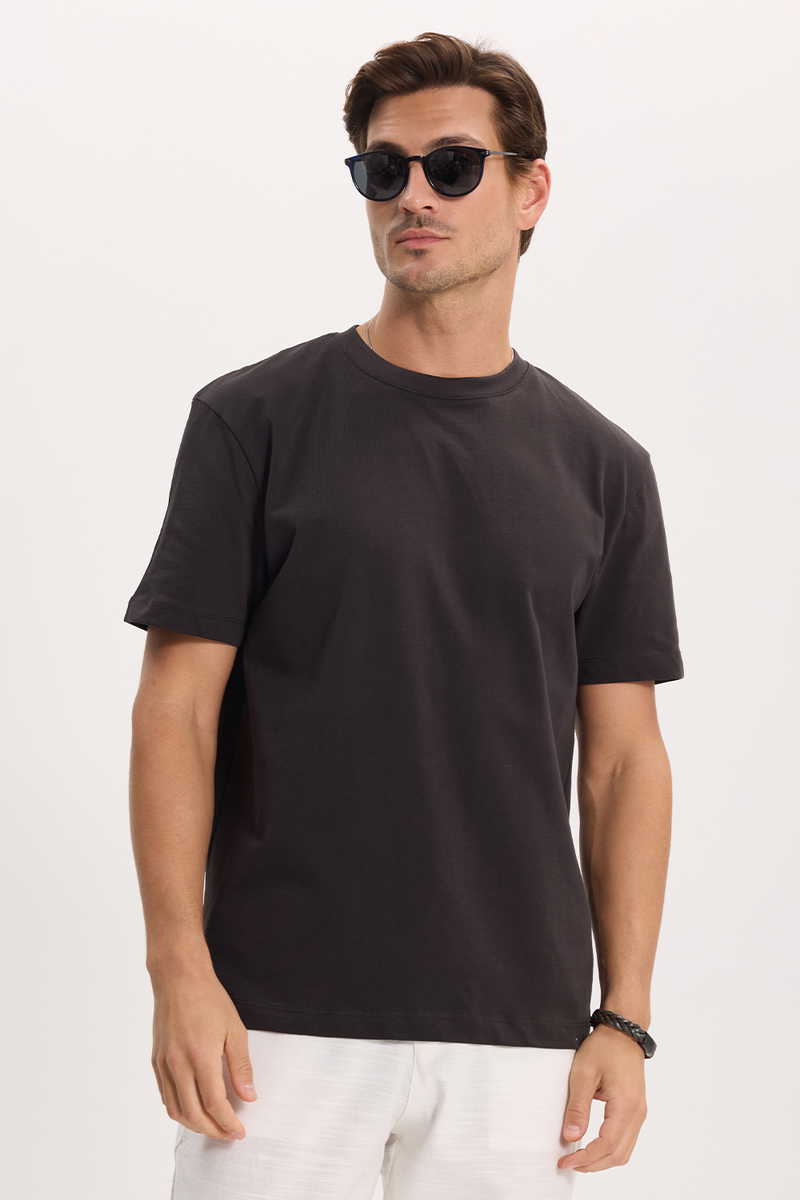 Classic Fit - Comfort Fit T-Shirt