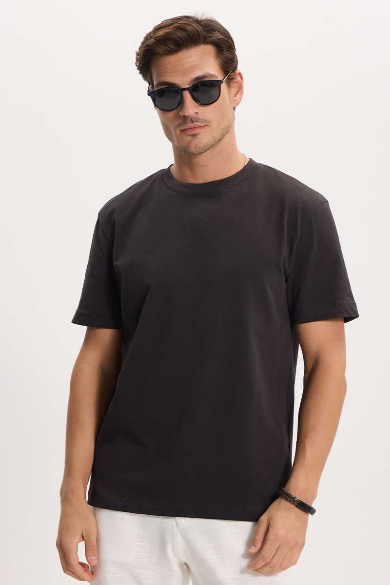 Classic Fit - Comfort Fit T-Shirt Classic Fit - Comfort Fit T-Shirt
