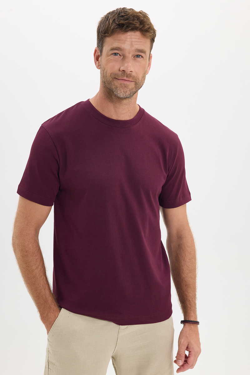 Classic Fit - Comfort Fit T-Shirt