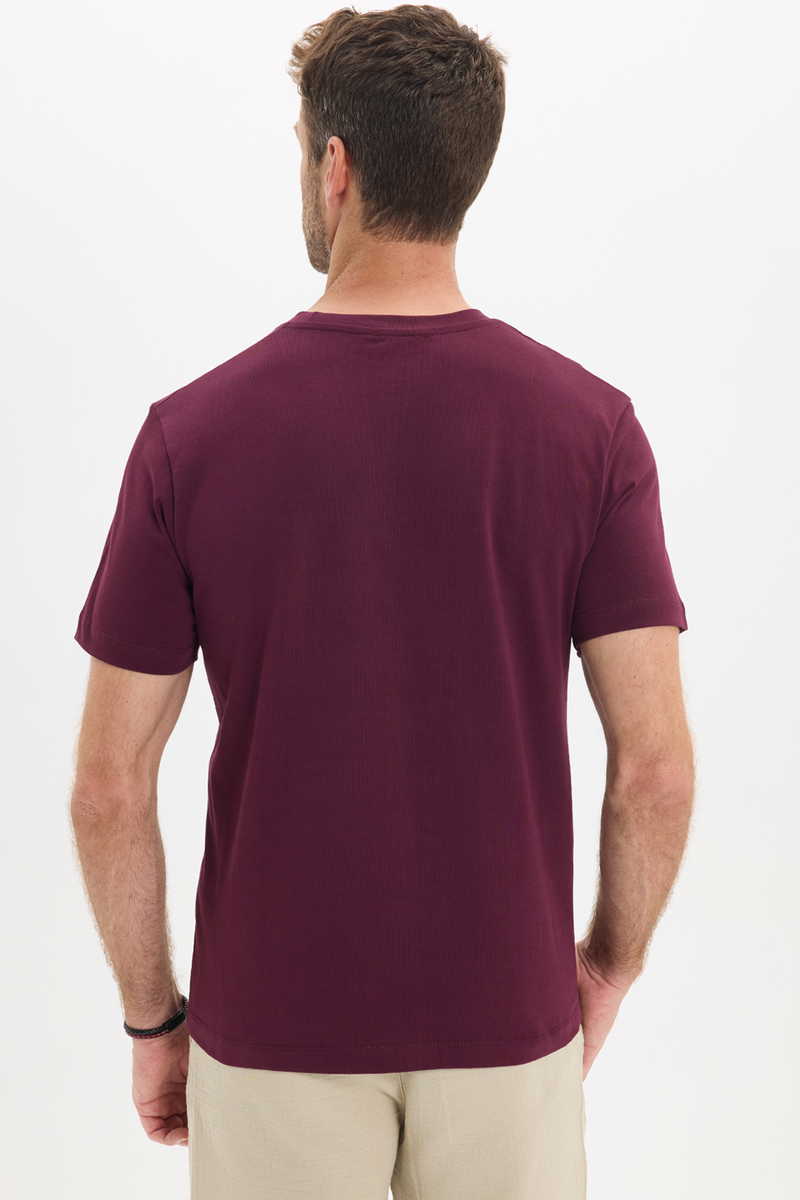 Classic Fit - Comfort Fit T-Shirt