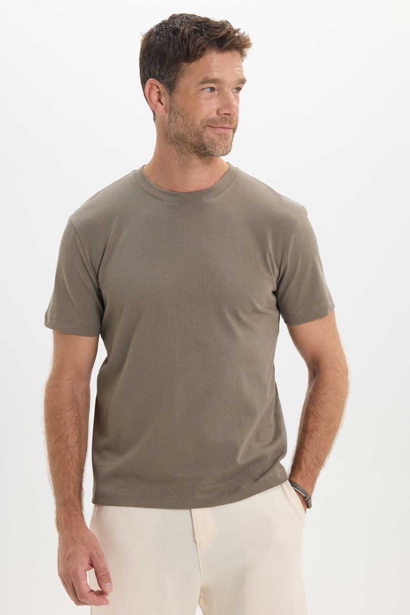 Classic Fit - Comfort Fit T-Shirt Classic Fit - Comfort Fit T-Shirt
