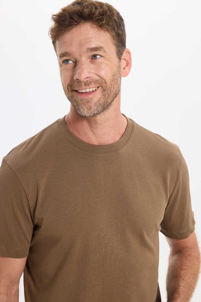 Classic Fit - Comfort Fit T-Shirt Classic Fit - Comfort Fit T-Shirt