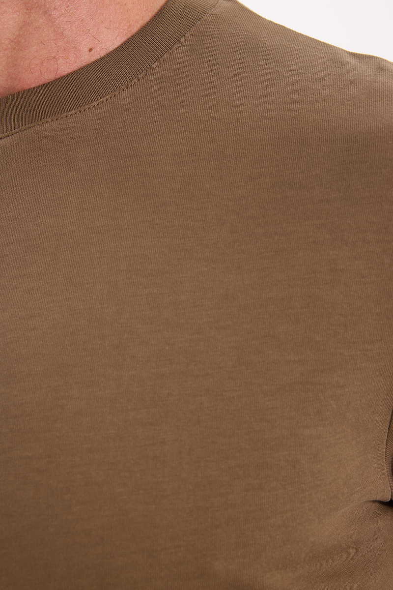 Classic Fit - Comfort Fit T-Shirt Classic Fit - Comfort Fit T-Shirt