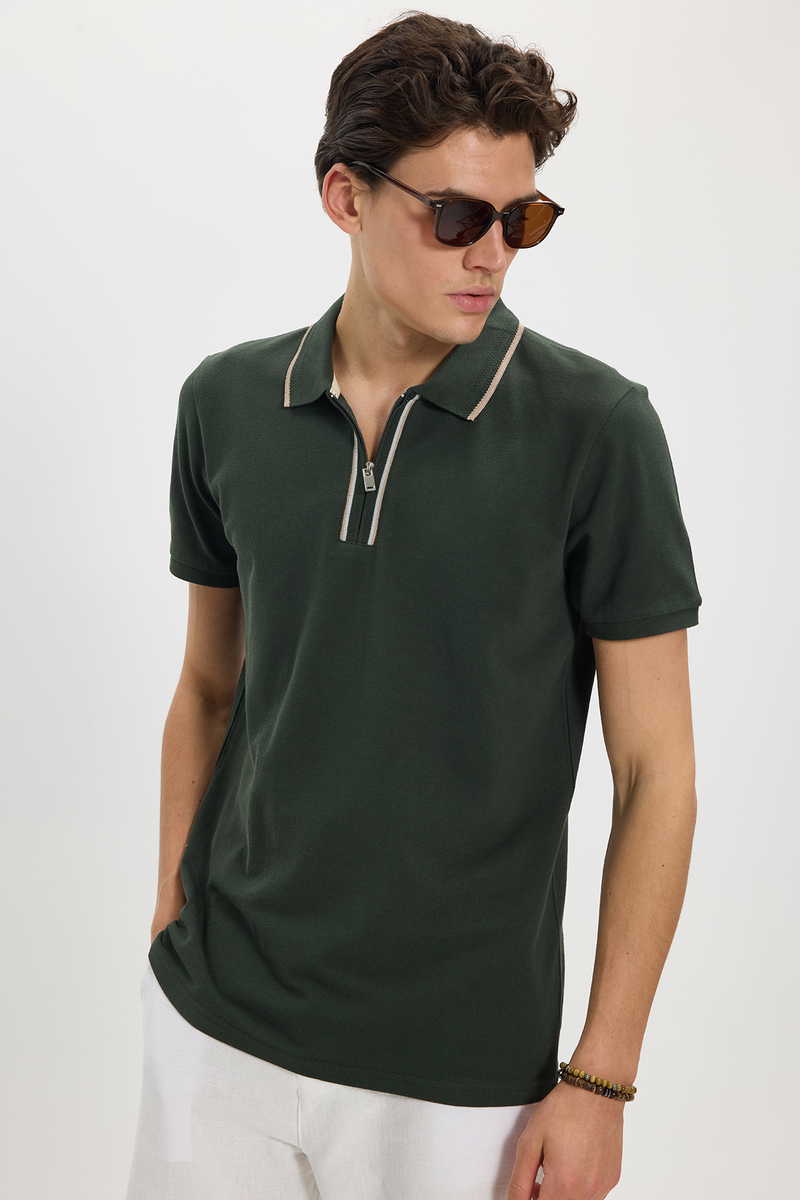 Slim Fit T-Shirt Slim Fit T-Shirt