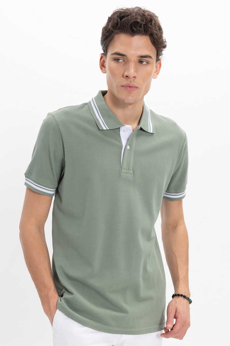 Slim Fit T-Shirt Slim Fit T-Shirt