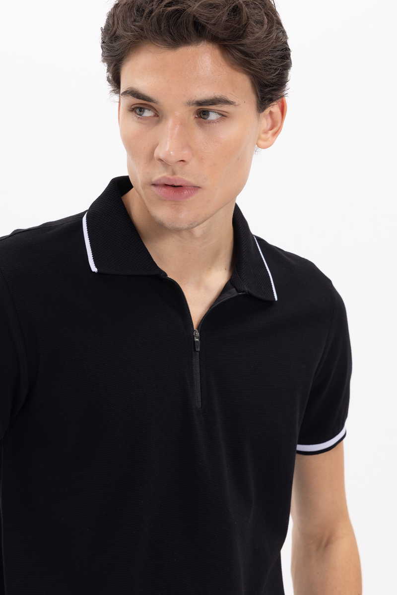 Slim Fit T-Shirt Slim Fit T-Shirt