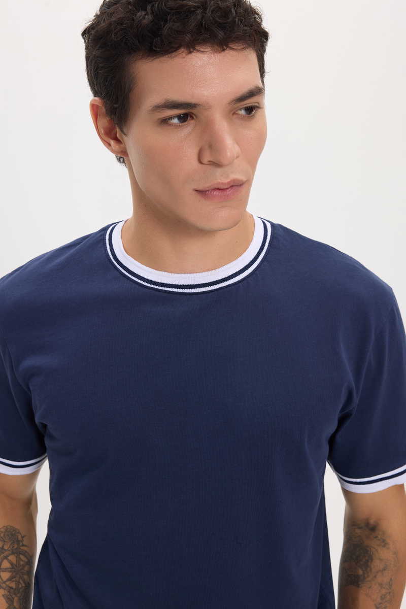 Classic Fit - Comfort Fit Majica
