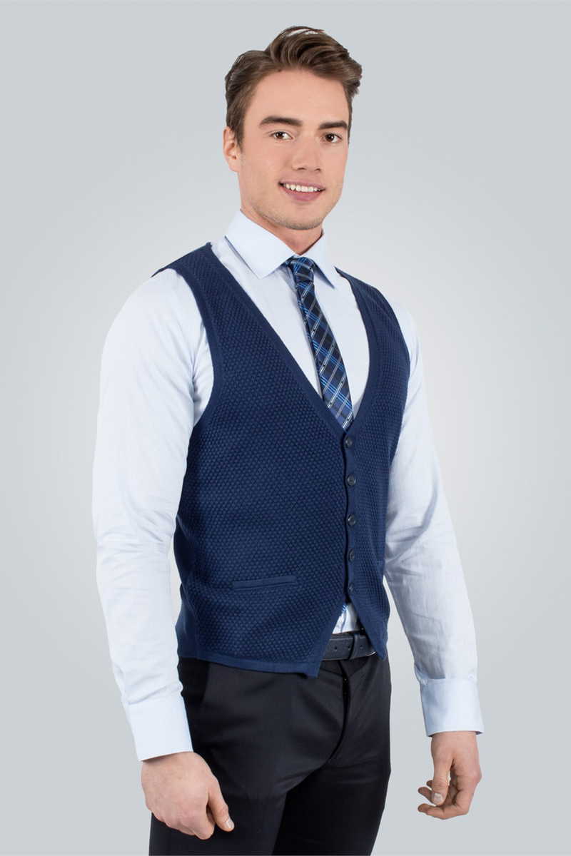 Slim Fit Knitted Vest