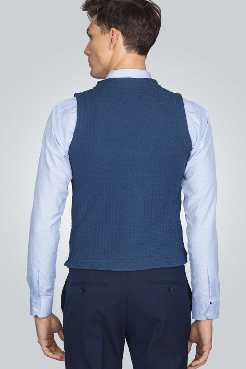 Slim Fit Knitted Vest