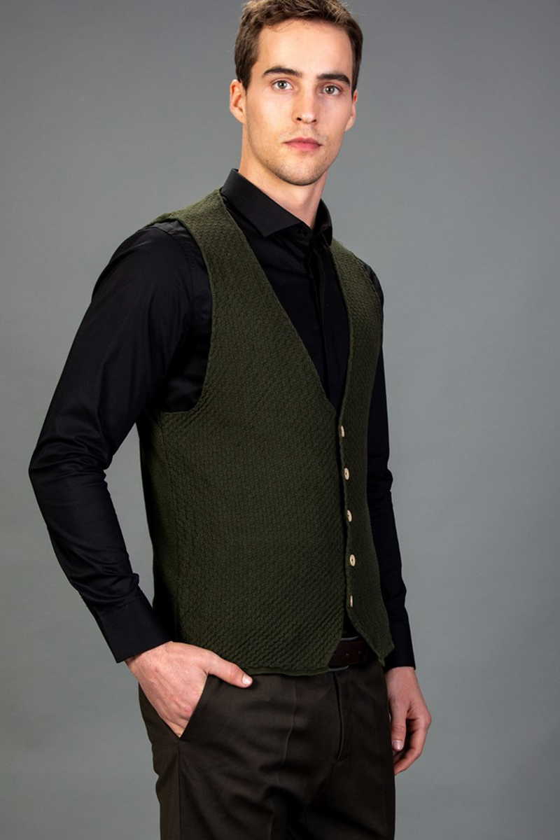 Slim Fit Knitted Vest