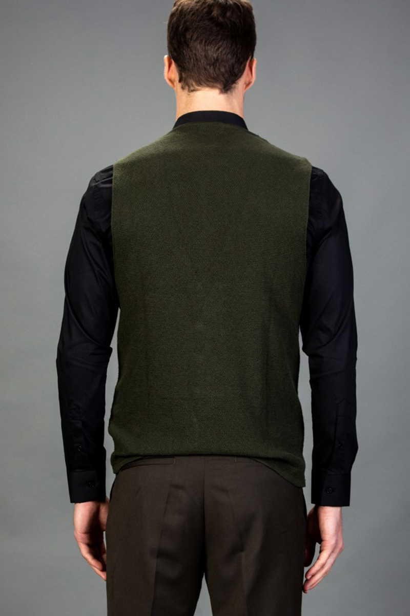Slim Fit Knitted Vest