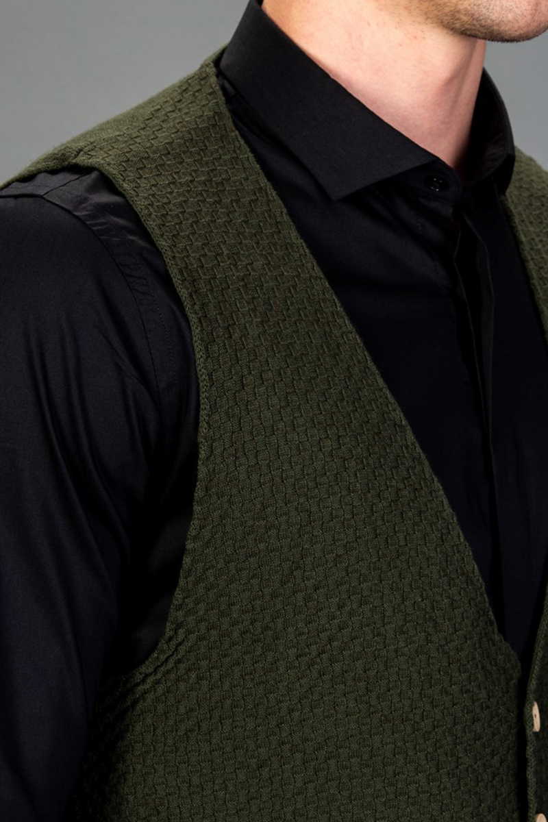 Slim Fit Knitted Vest