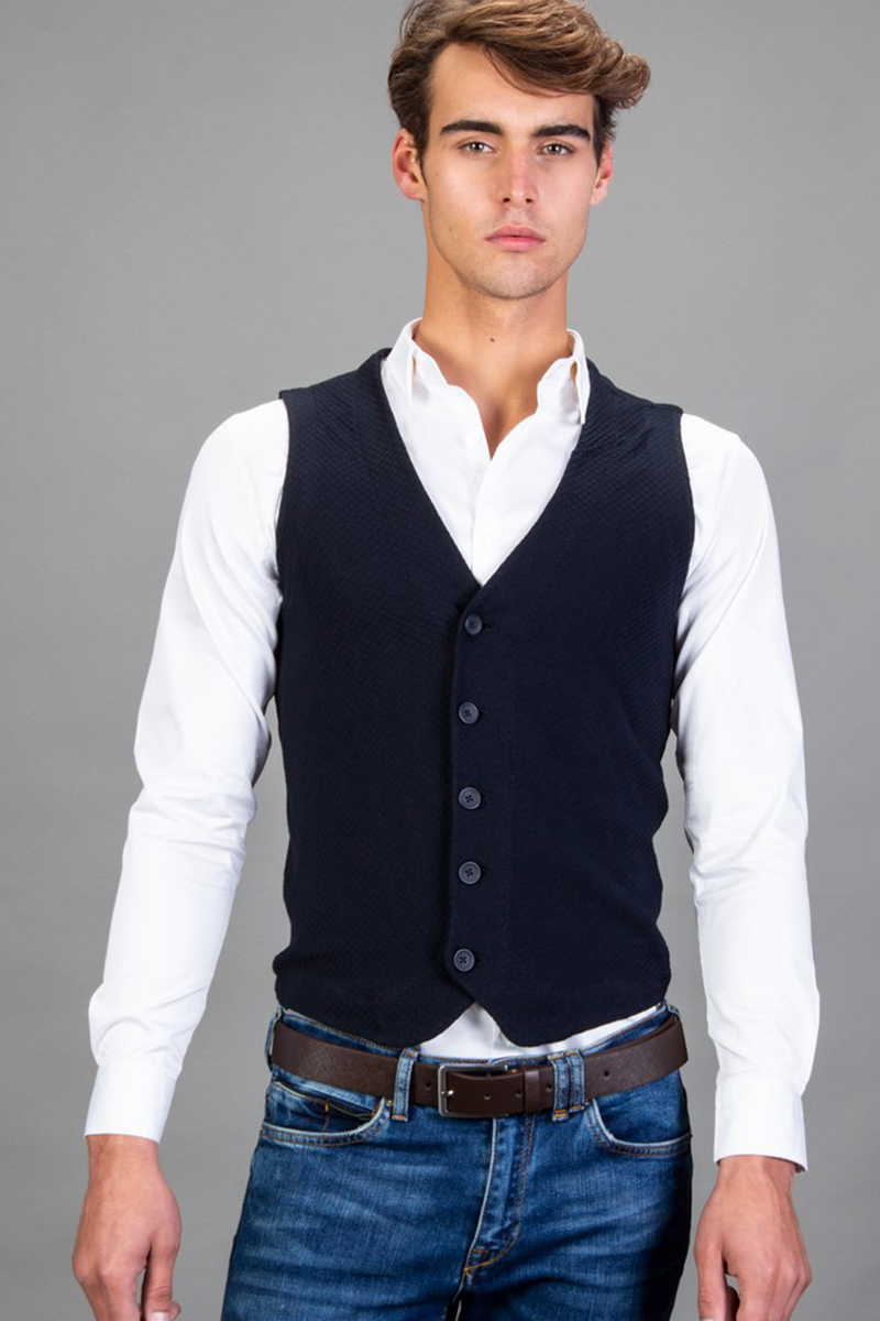 Slim Fit Knitted Vest