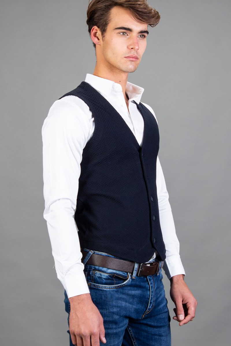 Slim Fit Knitted Vest