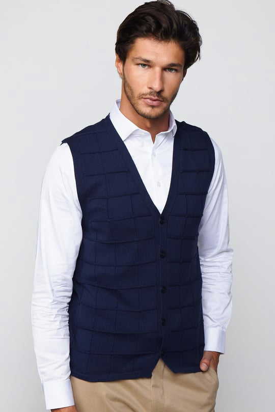 Slim Fit Knitted Vest